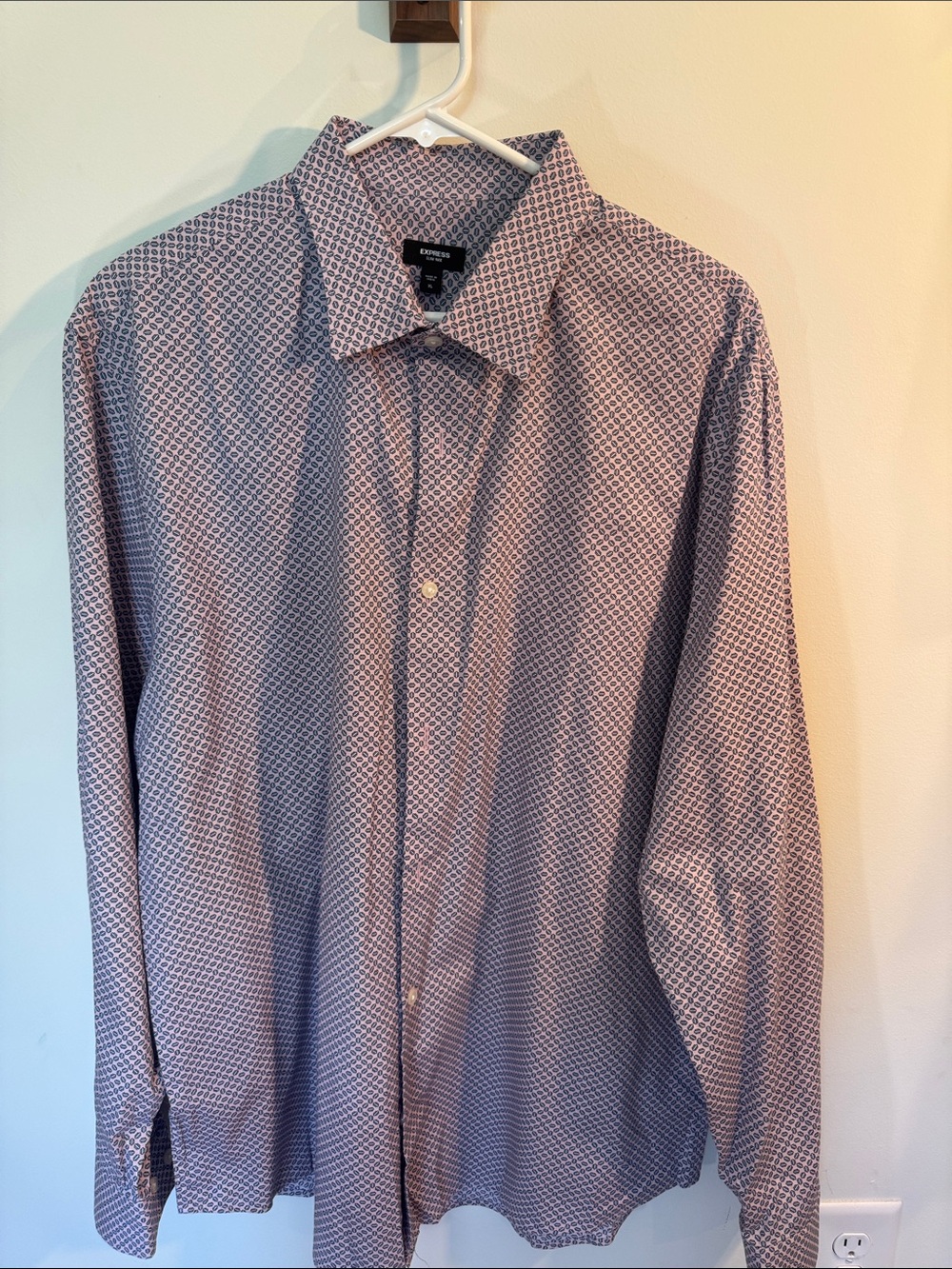 Express Men's Purple Geometric Long-Sleeve Dress Shirt